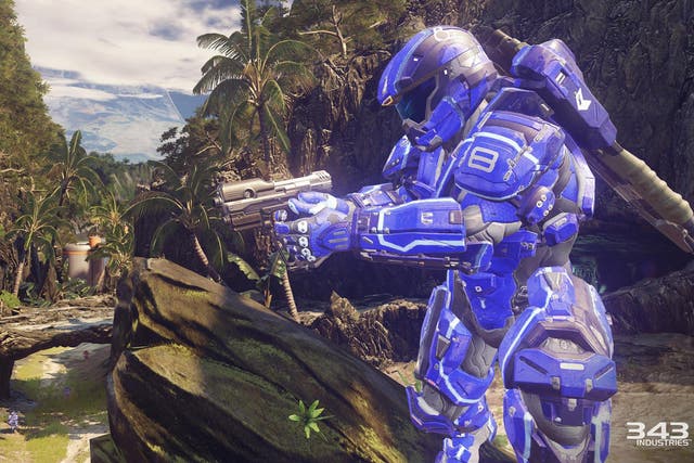 Gamers will have to wait before they can play Halo 5 online