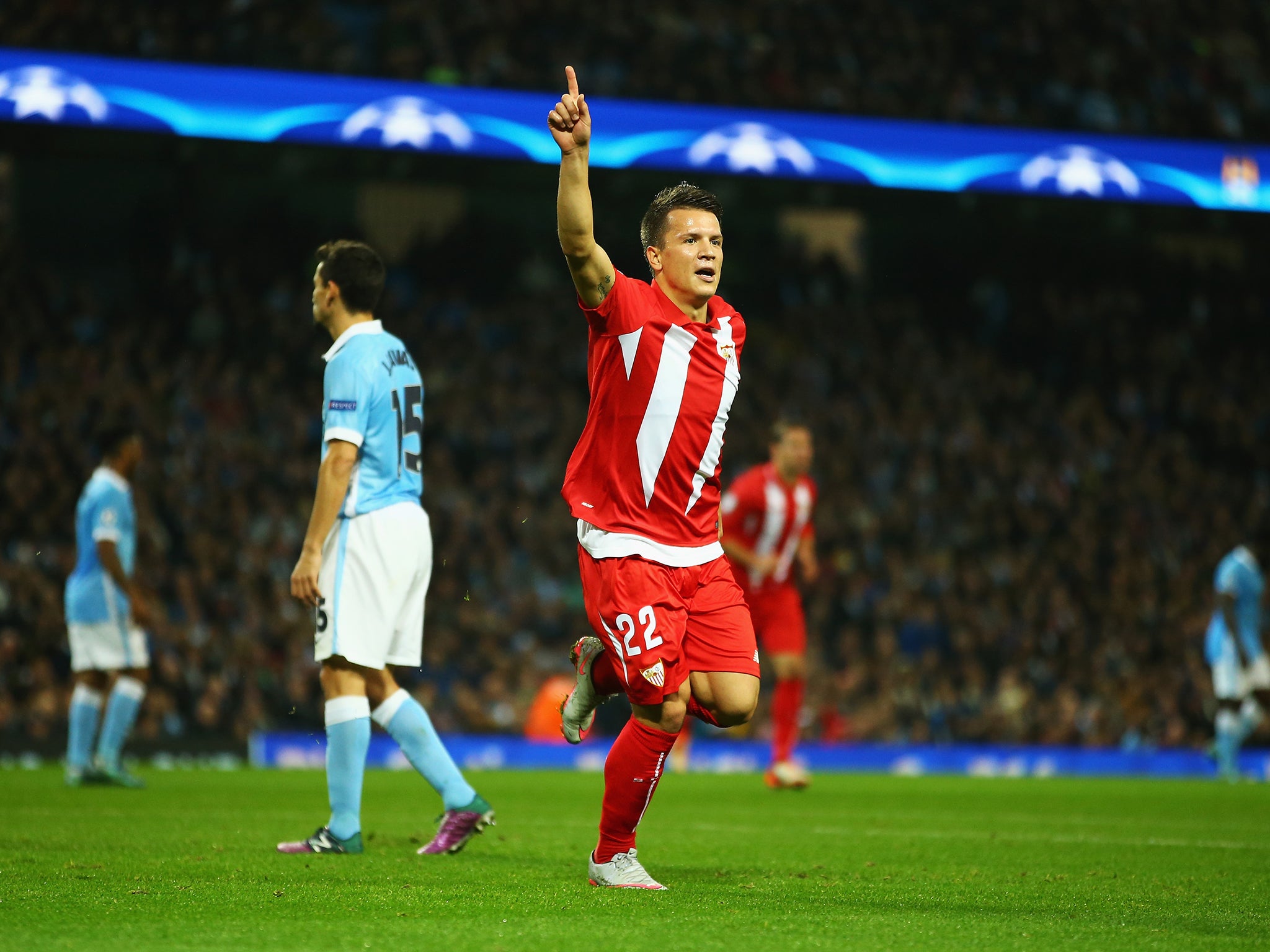 
Yevhen Konoplyanka celebrates after giving Sevilla the lead 