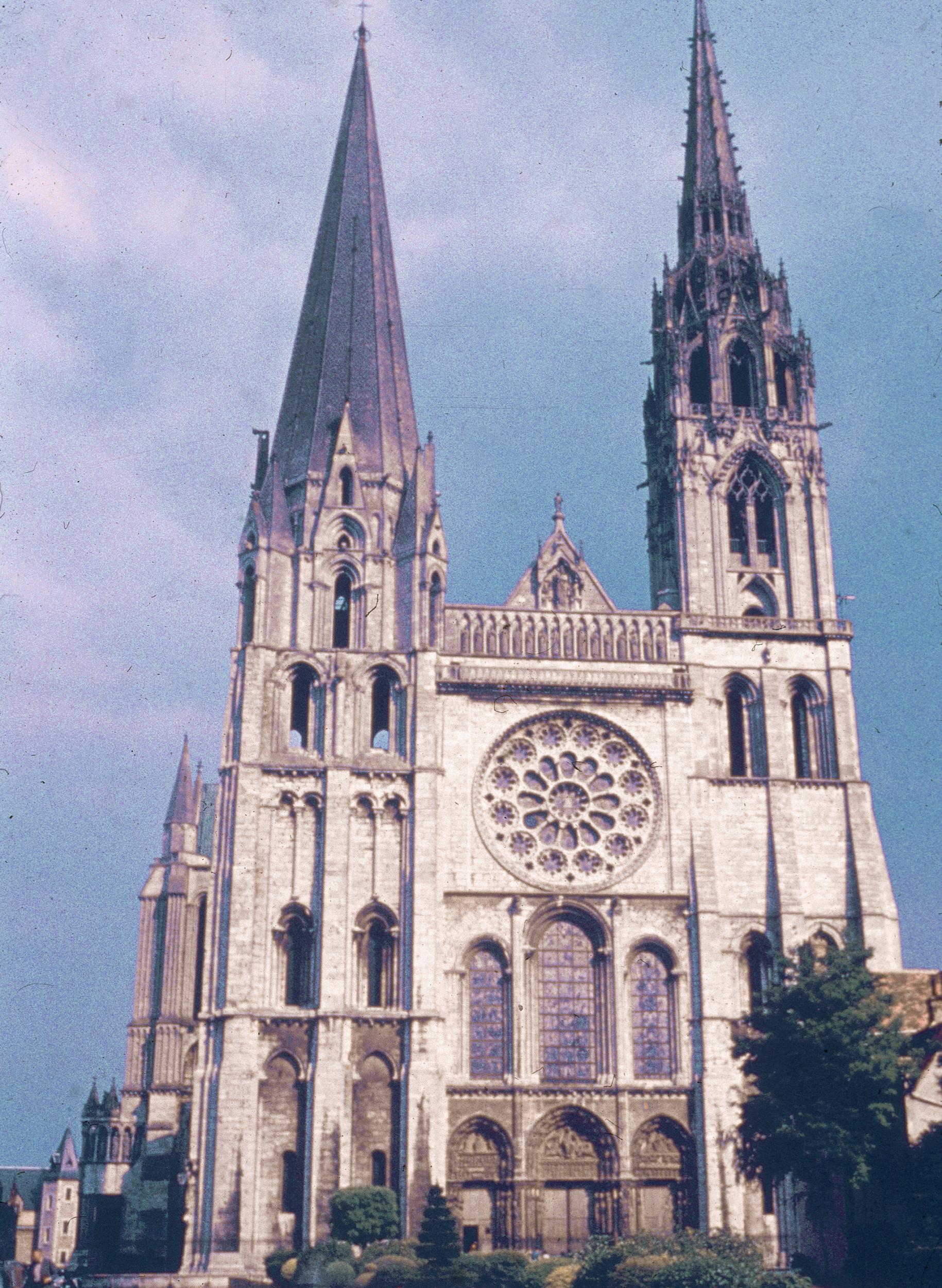 Chartres as it looked in the 1960s