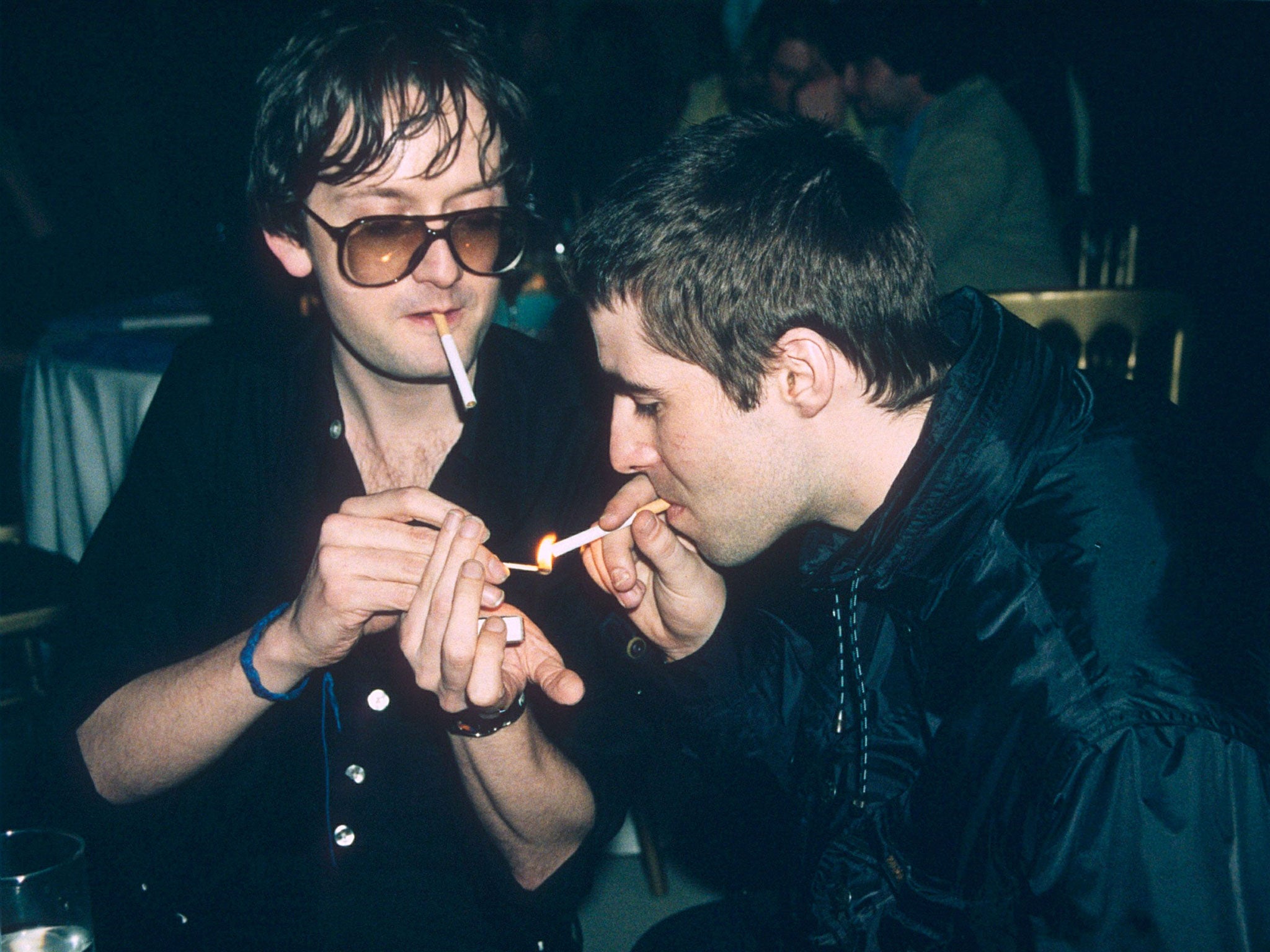 Jarvis Cocker and Liam Gallagher at the War Child charity party, 1997 (Rex)