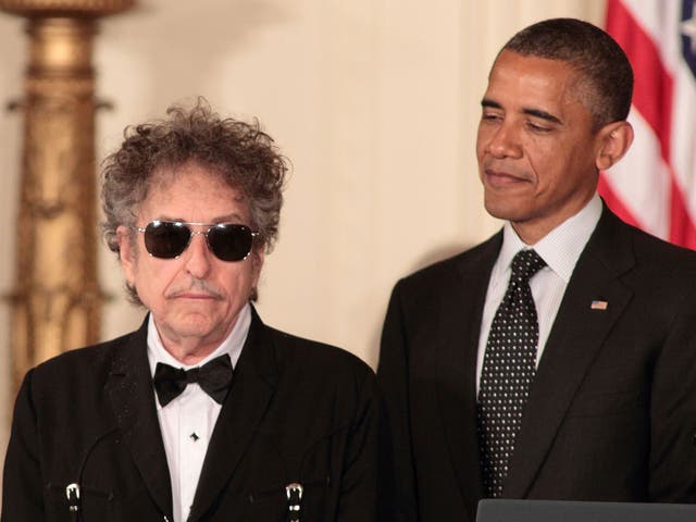 @BobDylan: 'I’m on the pavement tweeting about the government.'
