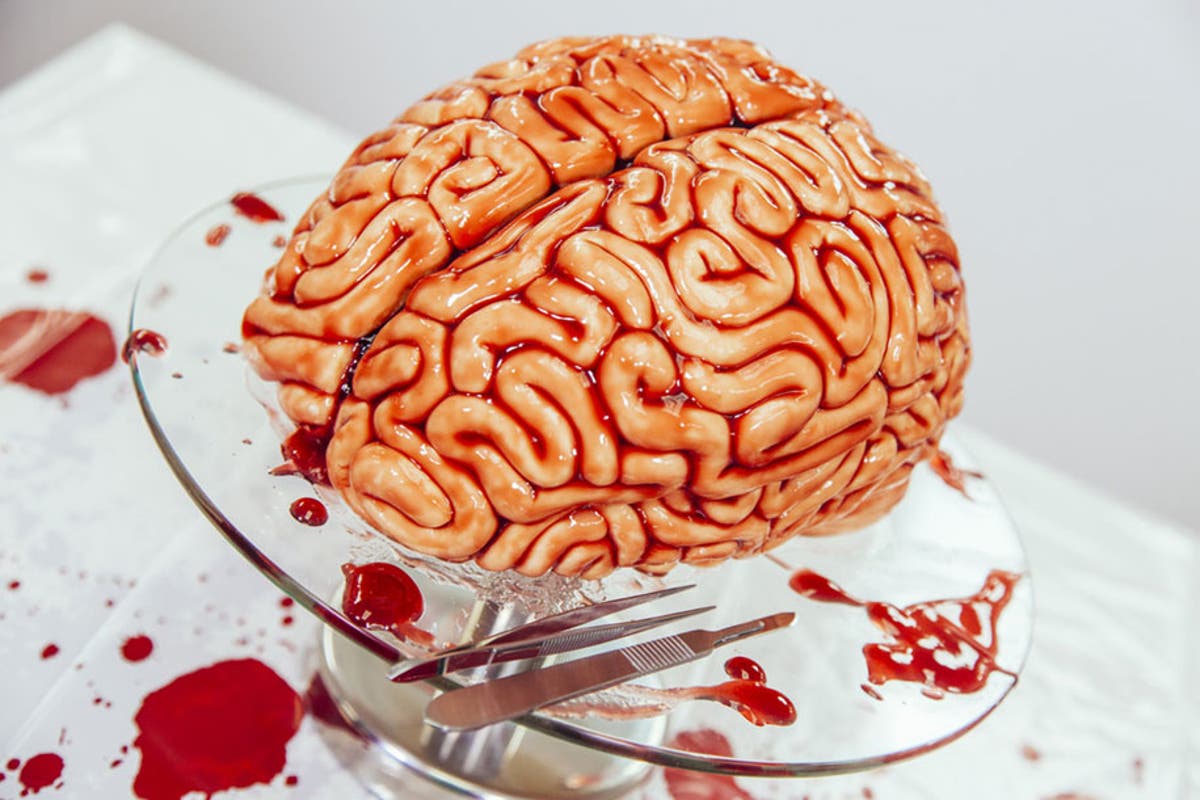 Easy Halloween Recipes How To Cake It Youtube Video Shows You How To Make A Zombie Brain Cake The Independent The Independent