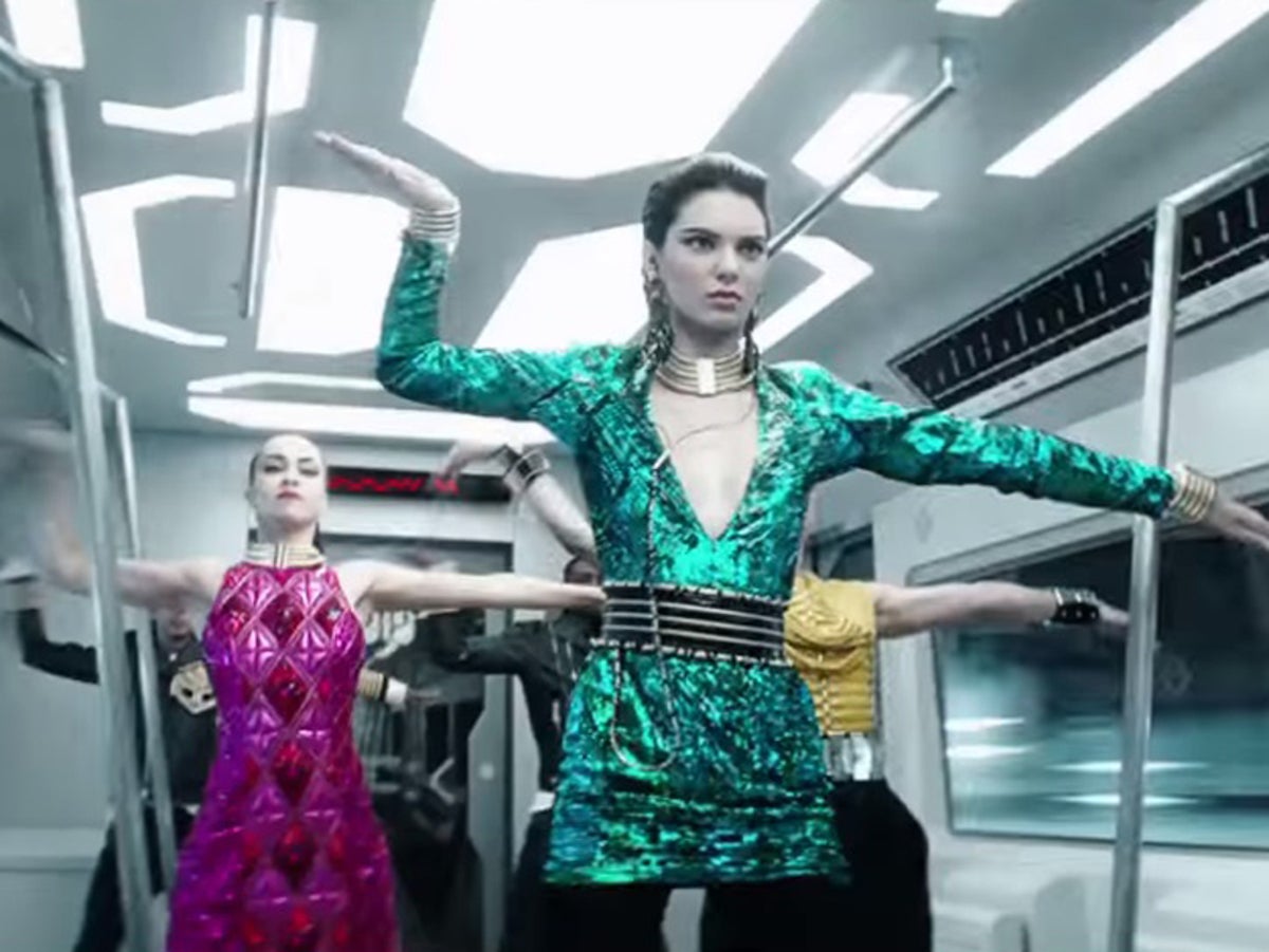 sløjfe Strengt Munk Balmain x H&M: Watch the full campaign video starring Kendall Jenner | The  Independent | The Independent