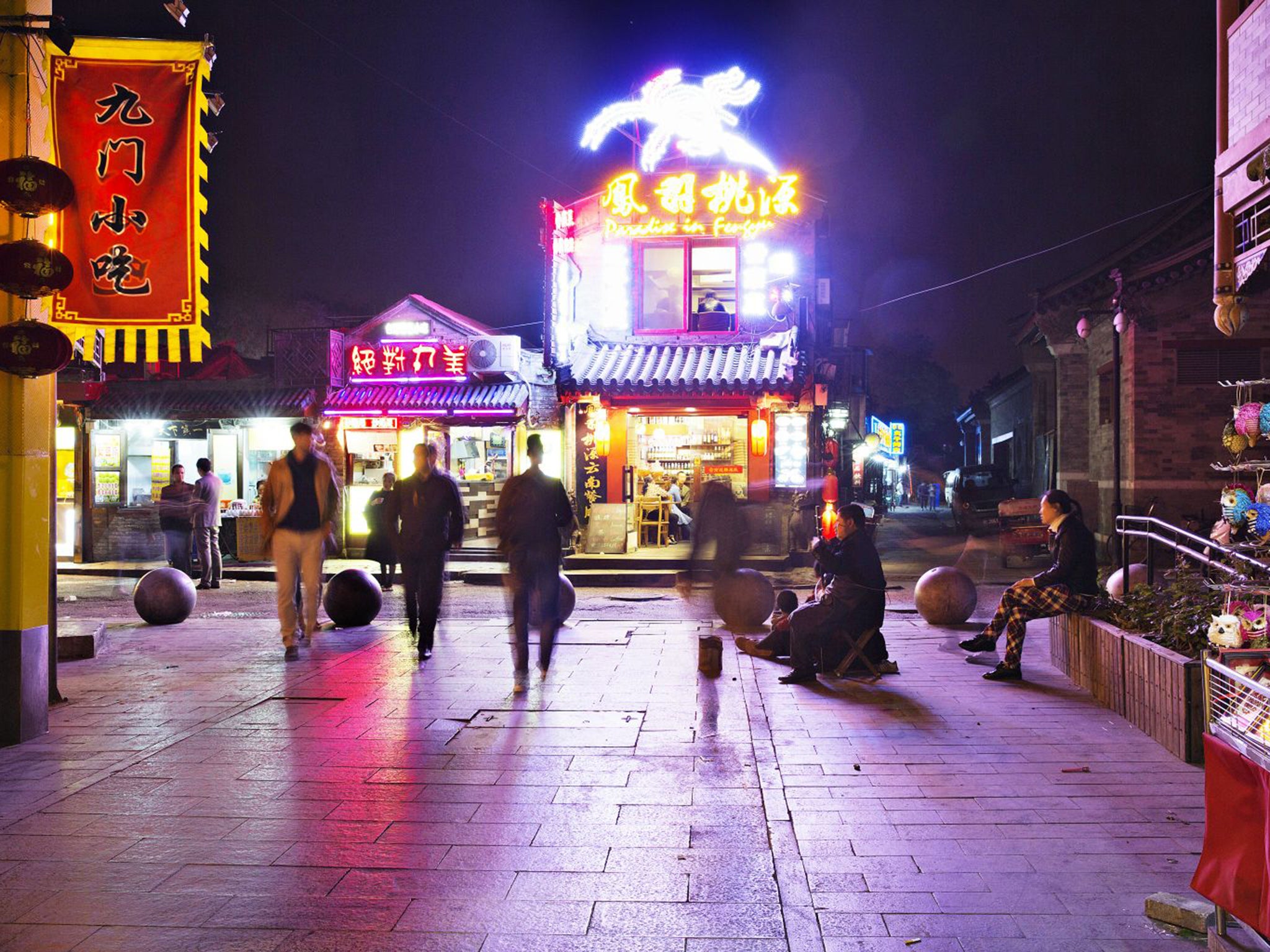 In the hutong there are independent cafés almost every 20 feet