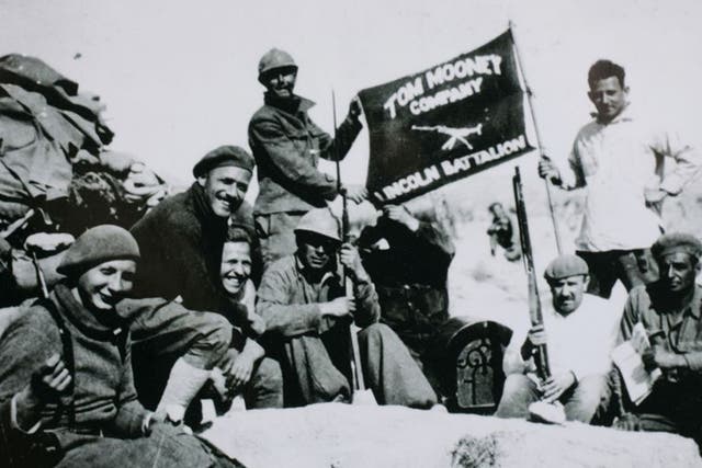 Members of the Tom Mooney machine gun company, part of the Lincoln Battalion, in Jarama in 1937