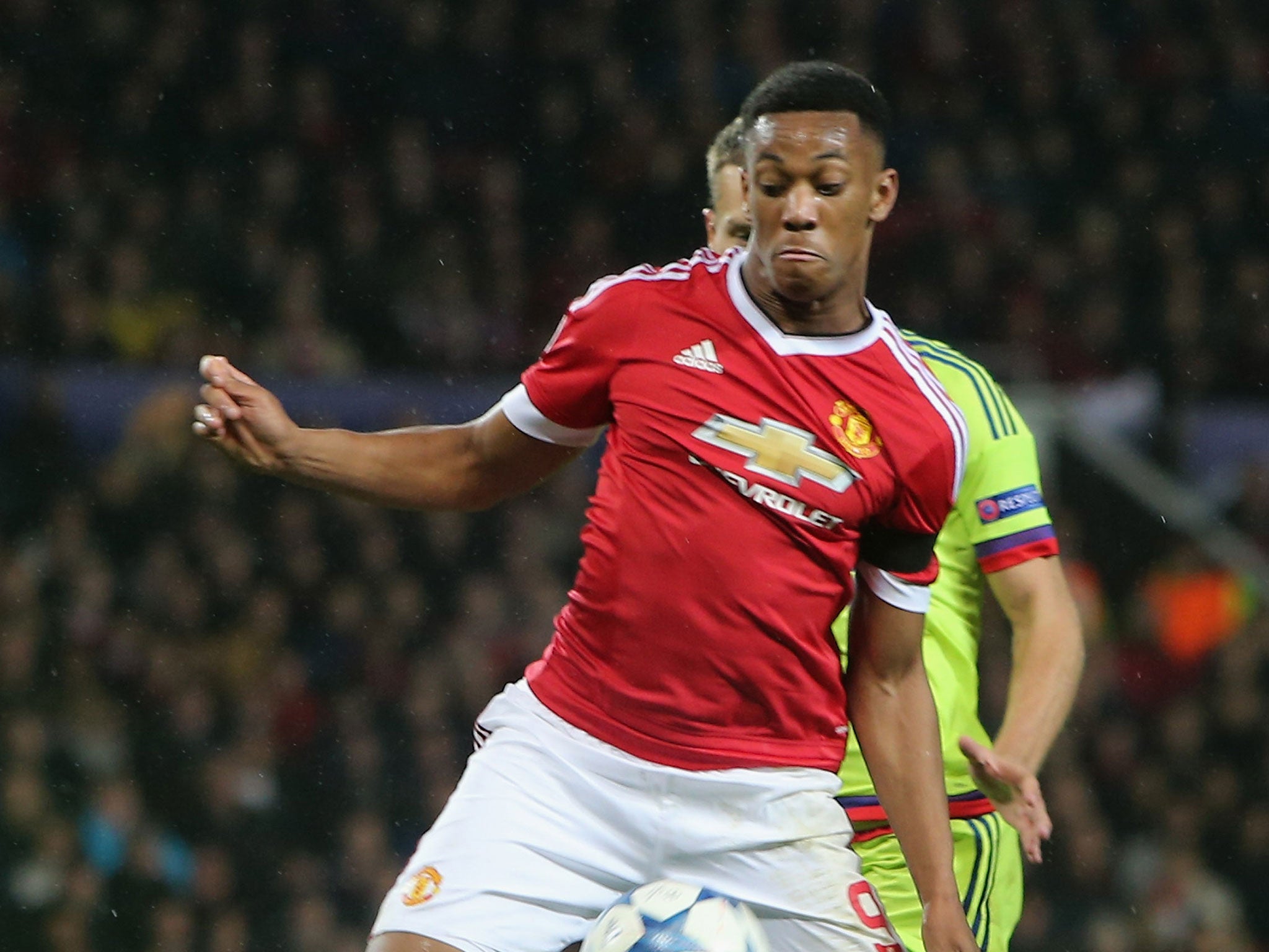 Manchester United fans furious as Anthony Martial is replaced by ...