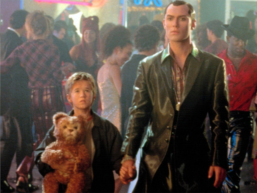 David, left, played by Haley Joel Osment, with his teddy bear in 'AI'