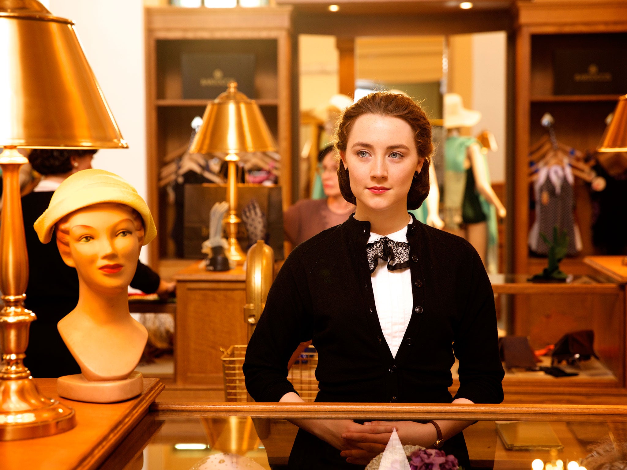 Saoirse Ronan plays an Irish immigrant in 1950s New York in Brooklyn