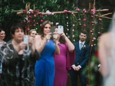 Wedding photographer spells out why phones at weddings are the worst
