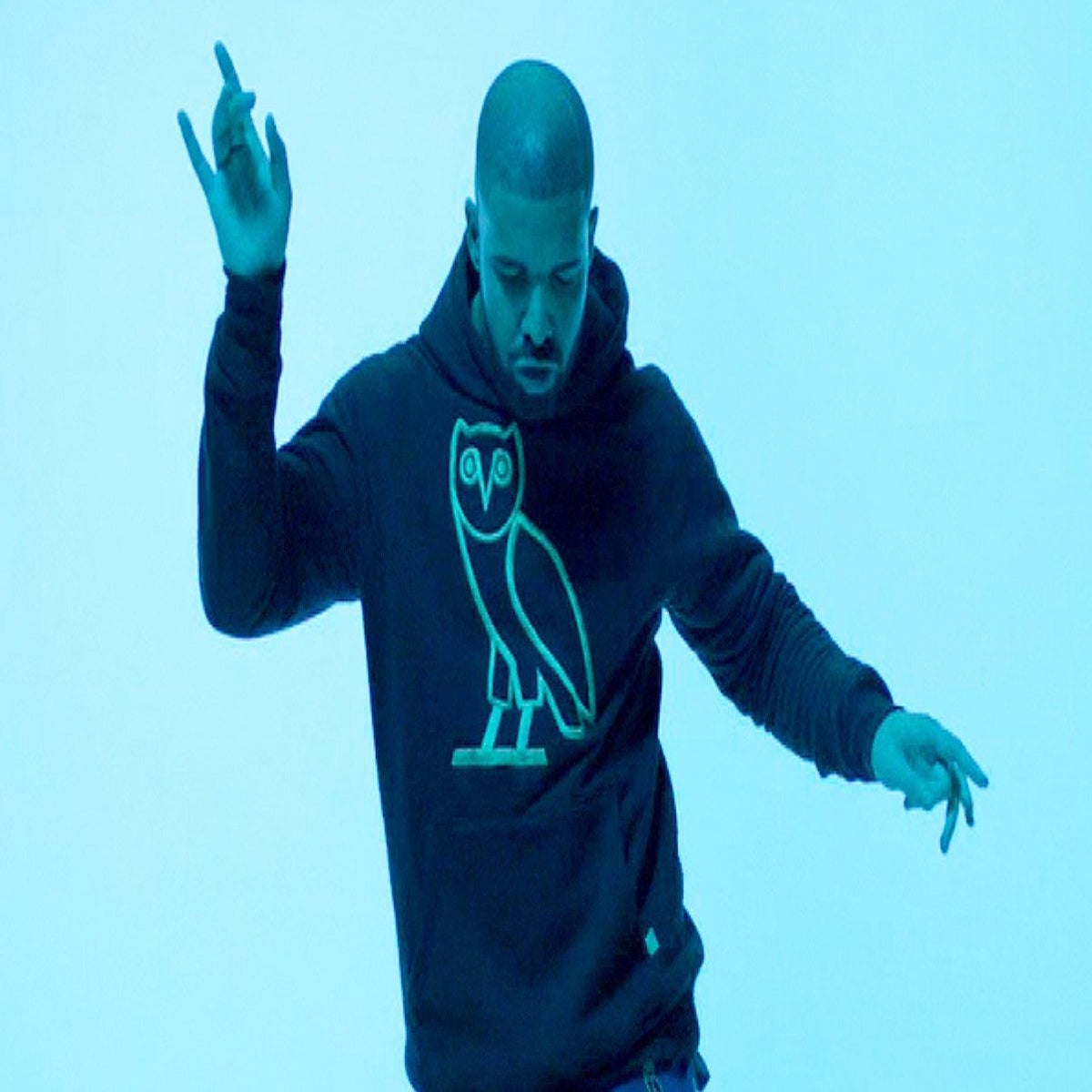 Have you seen Drake Playing Tennis in the 'Hotline Bling' video? 