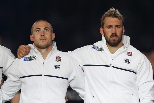 Mike Brown (L) says the trust among the England squad is 'completely shot'