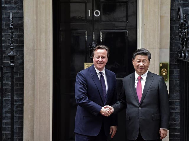 <p>File David Cameron and China's president Xi Jinping in 2015 </p>