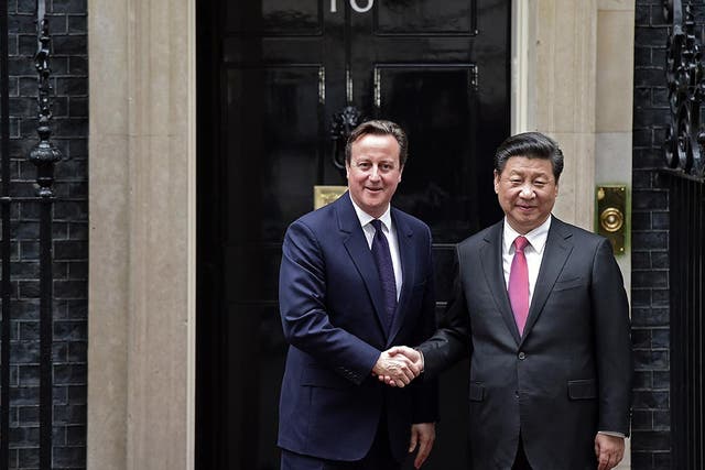 <p>File David Cameron and China's president Xi Jinping in 2015 </p>