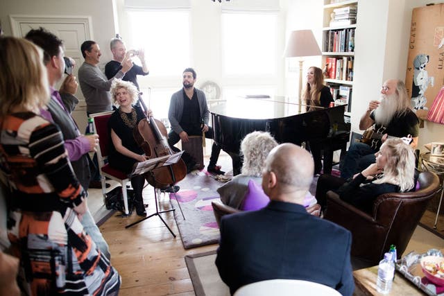Make yourselves at home: Judith Owen performs in her front room in Notting Hill