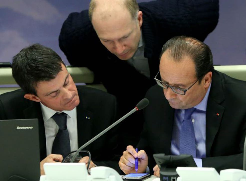 Manuel Valls (left) with President Francois Hollande