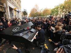 The pianist who drove 400 miles to play 'Imagine' in Paris 
