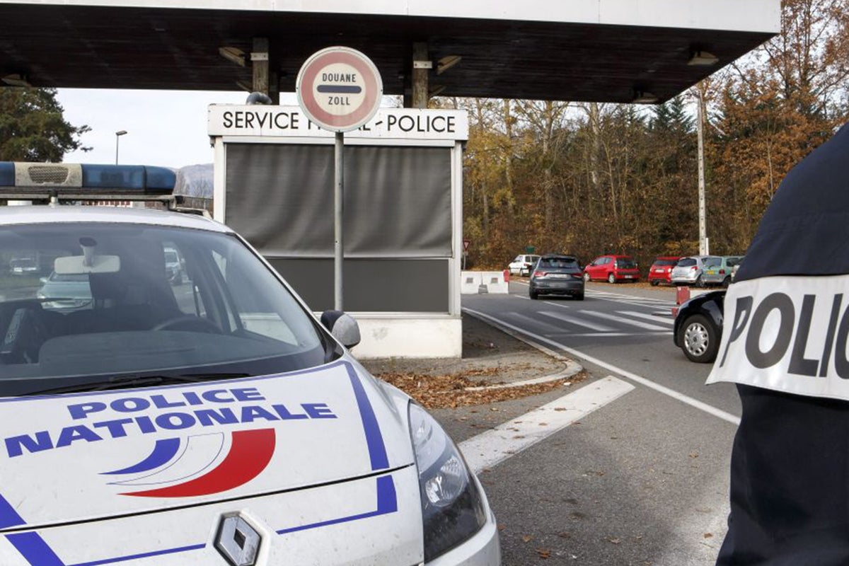 Paris attack: Isis atrocity leads to tighter border controls across ...