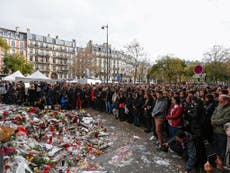 Read more

How a minute's silence for the Paris attacks was held around the world