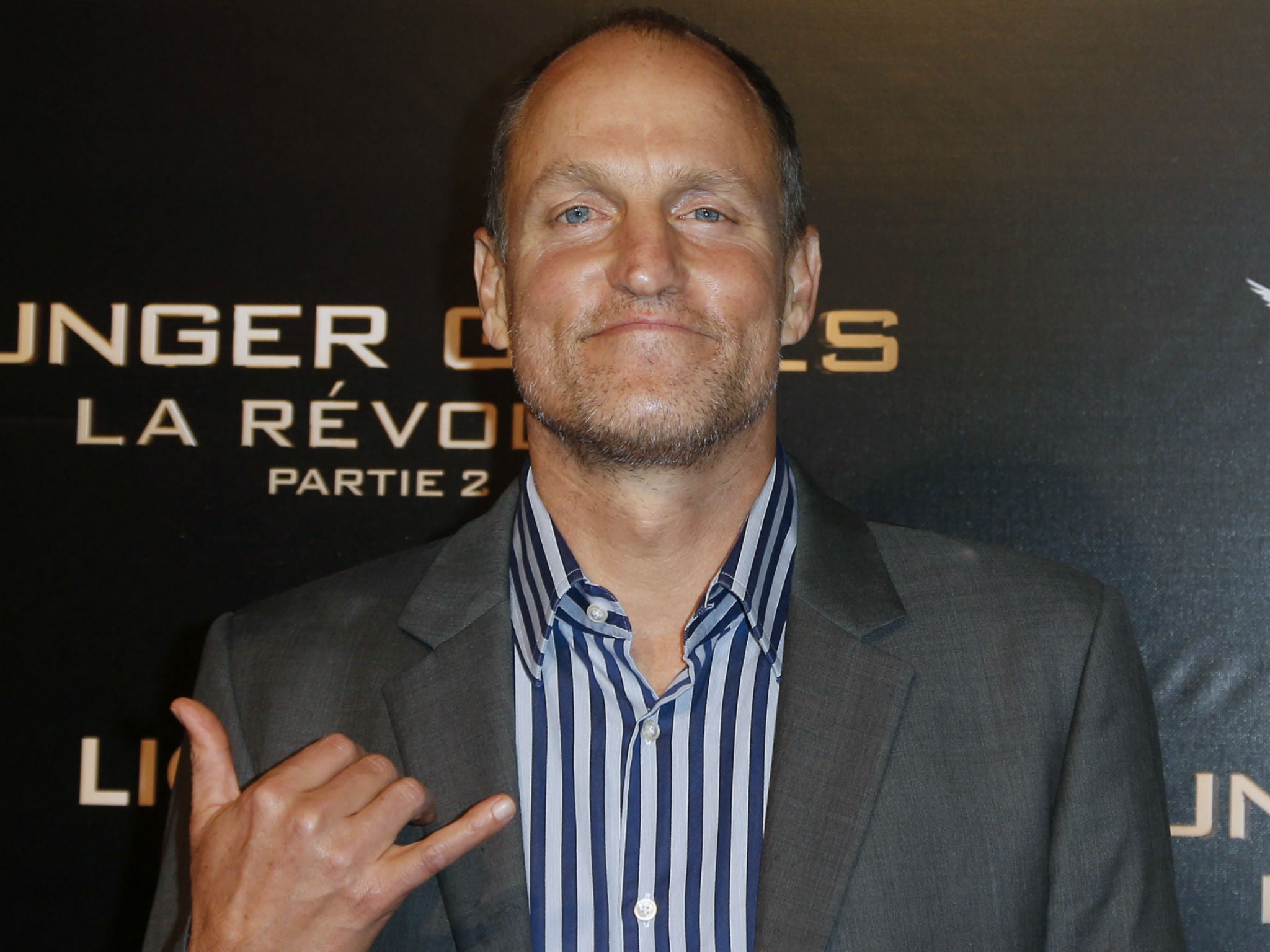 Woody Harrelson promotes The Hunger Games: Mockingjay Part 2 in the only way he knows how