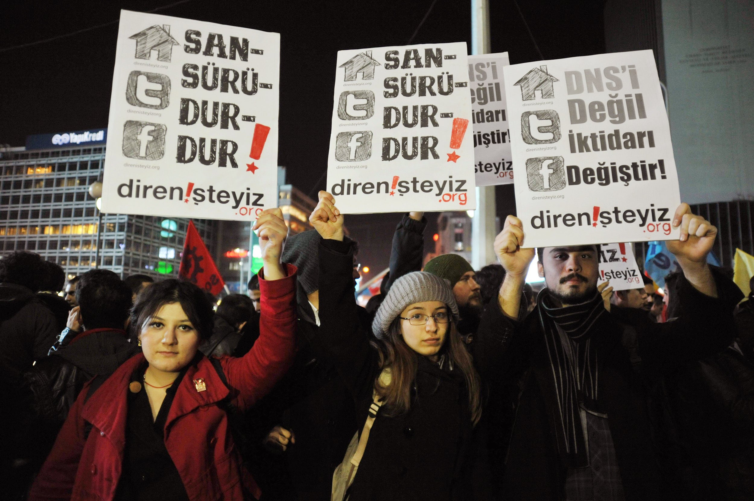 Young Turkish people protest internet censorship in 2014