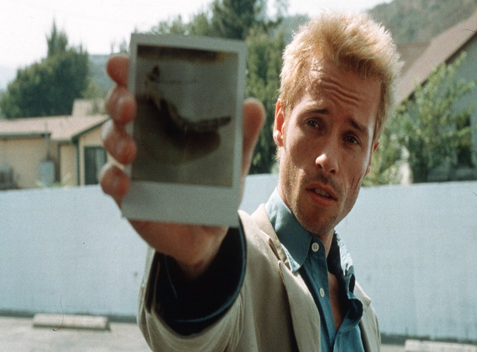 Christopher Nolan's Memento is getting a remake for the ...