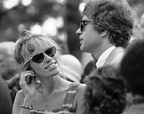 Carly Simon and Warren Beatty