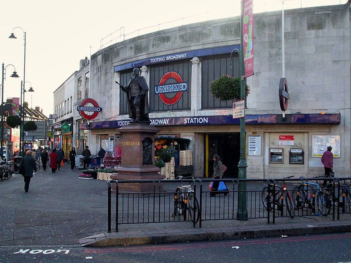 Armed police sent to Tooting Broadway station after report of man