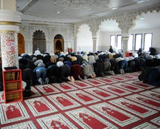 Terrorism to be 'unambiguously' condemned in French mosques on Friday 