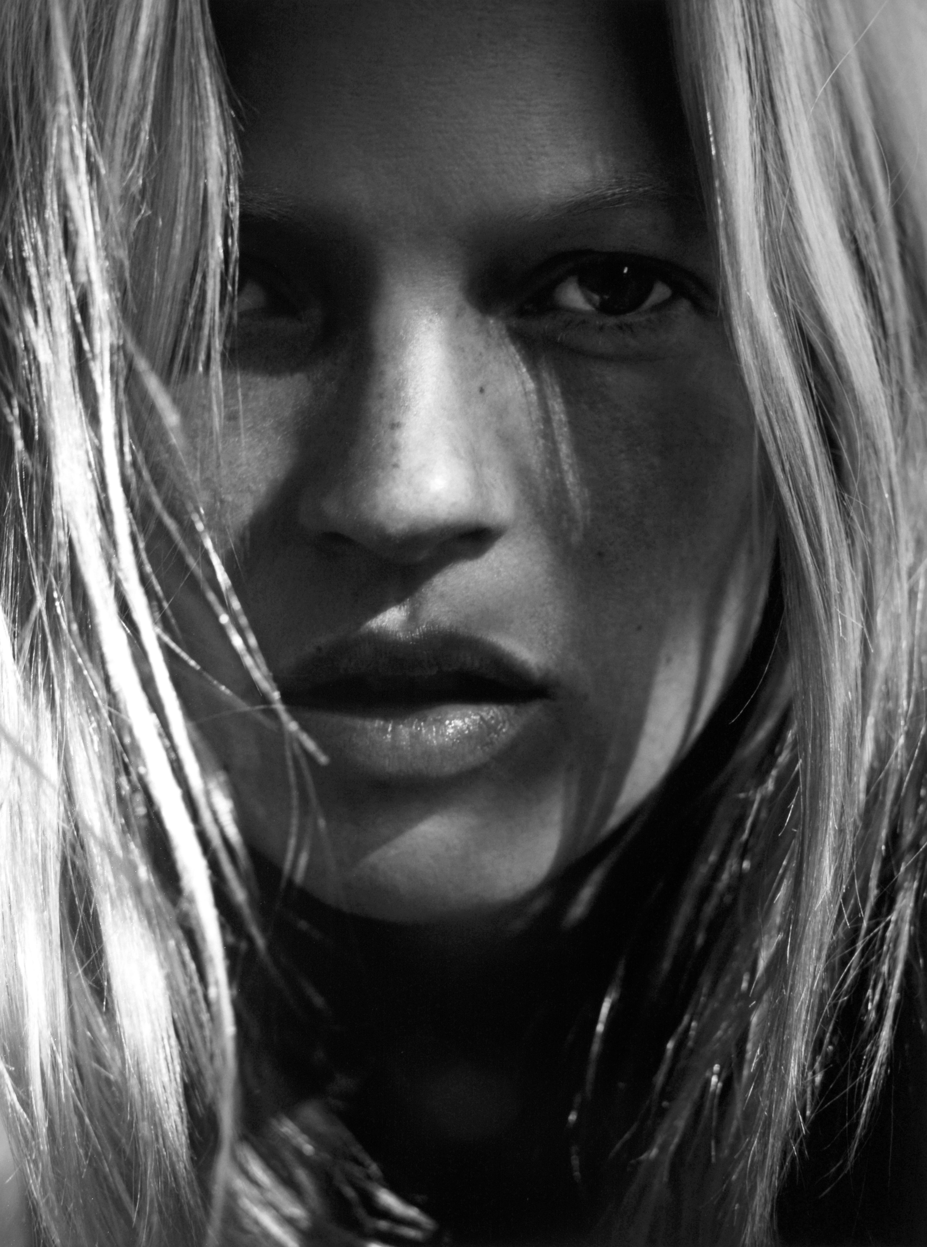 A 2006 portrait of Moss by David Sims