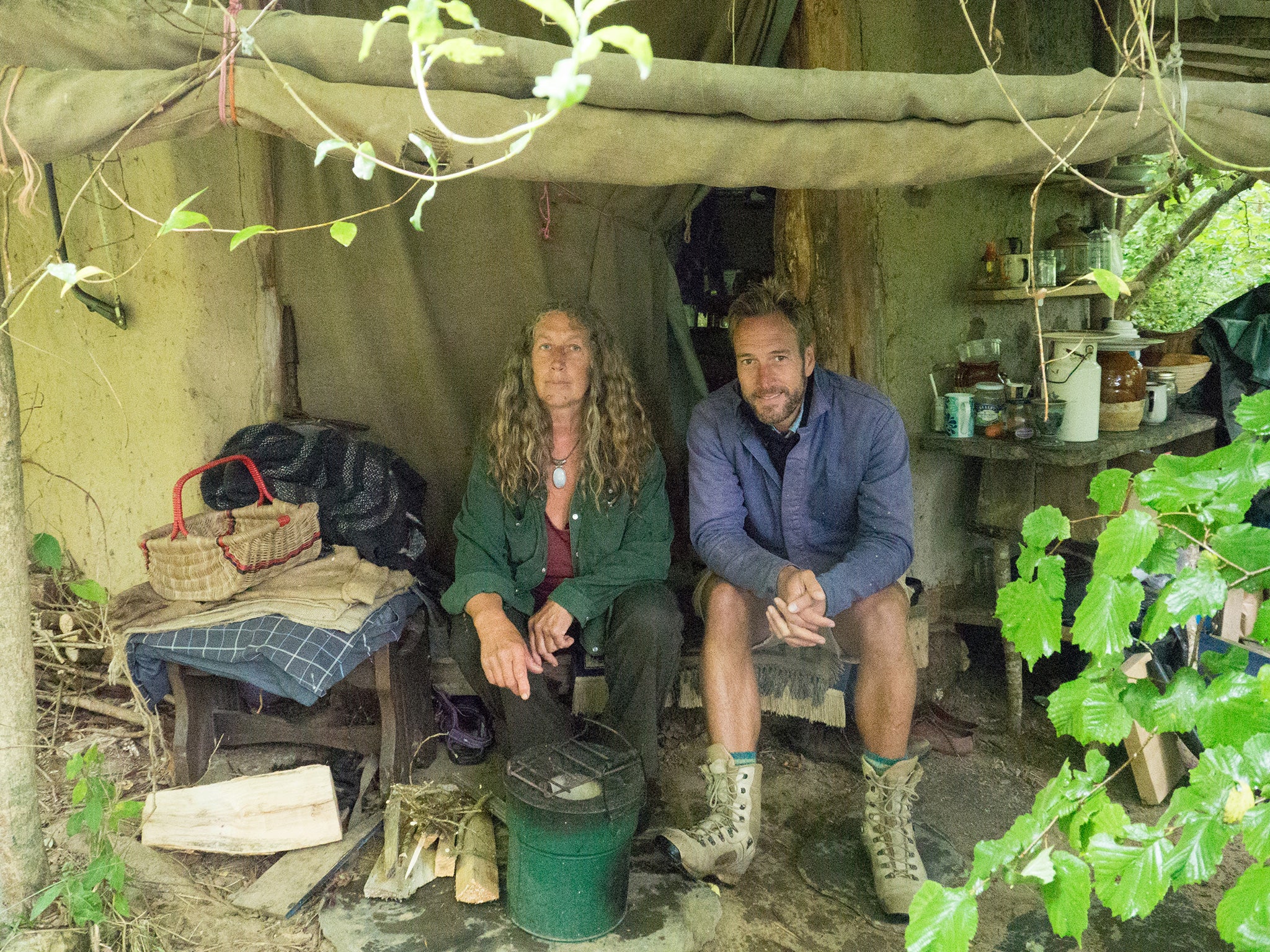 Home comforts: Ben Fogle visits Emma Orbach’s mud hut in Pembrokeshire