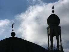 UK mosques plan prayer to show solidarity against Islamic extremism
