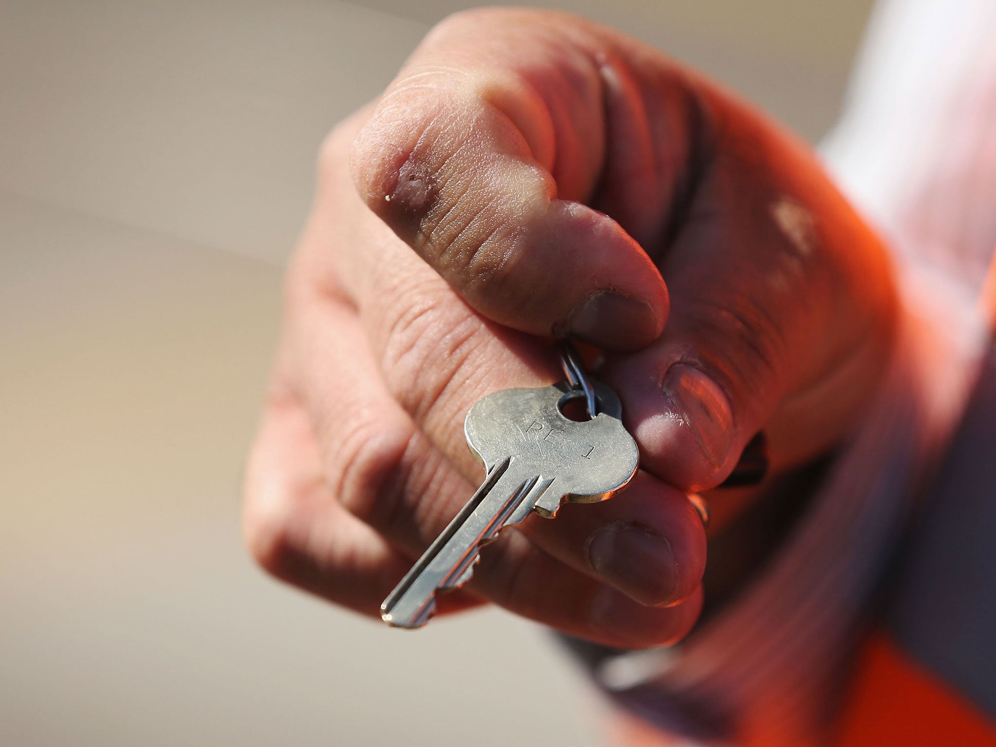 There is a simple way to keep hold of your keys, according to a neuroscientist