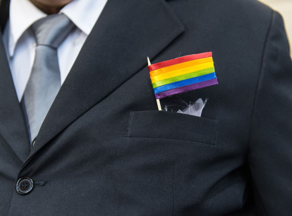 APLICACIÓNS DE CITAS HOMOSEXUALES CLASIFICADAS