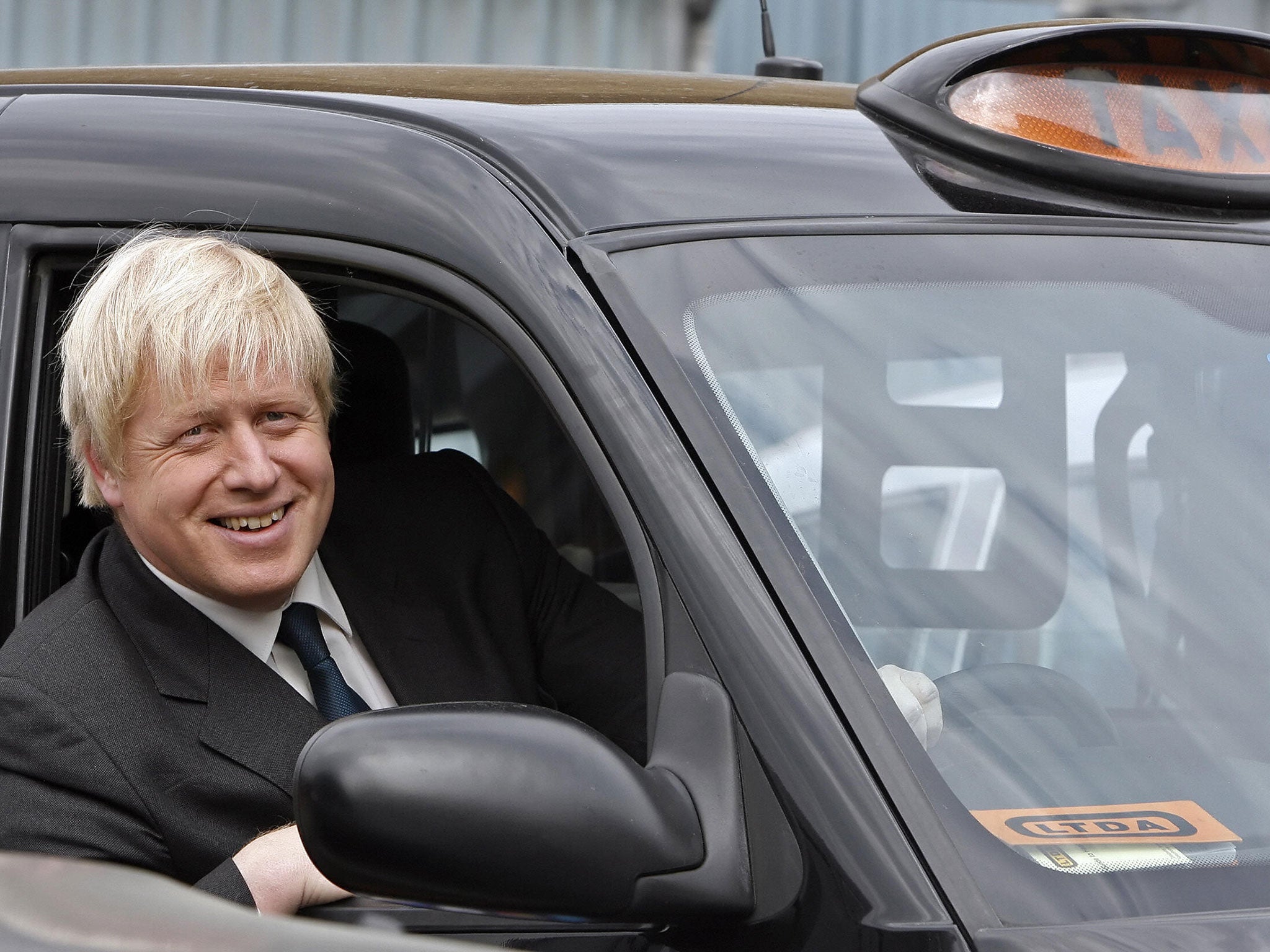 London Mayor Boris Johnson believes the change would boost business for black cab drivers