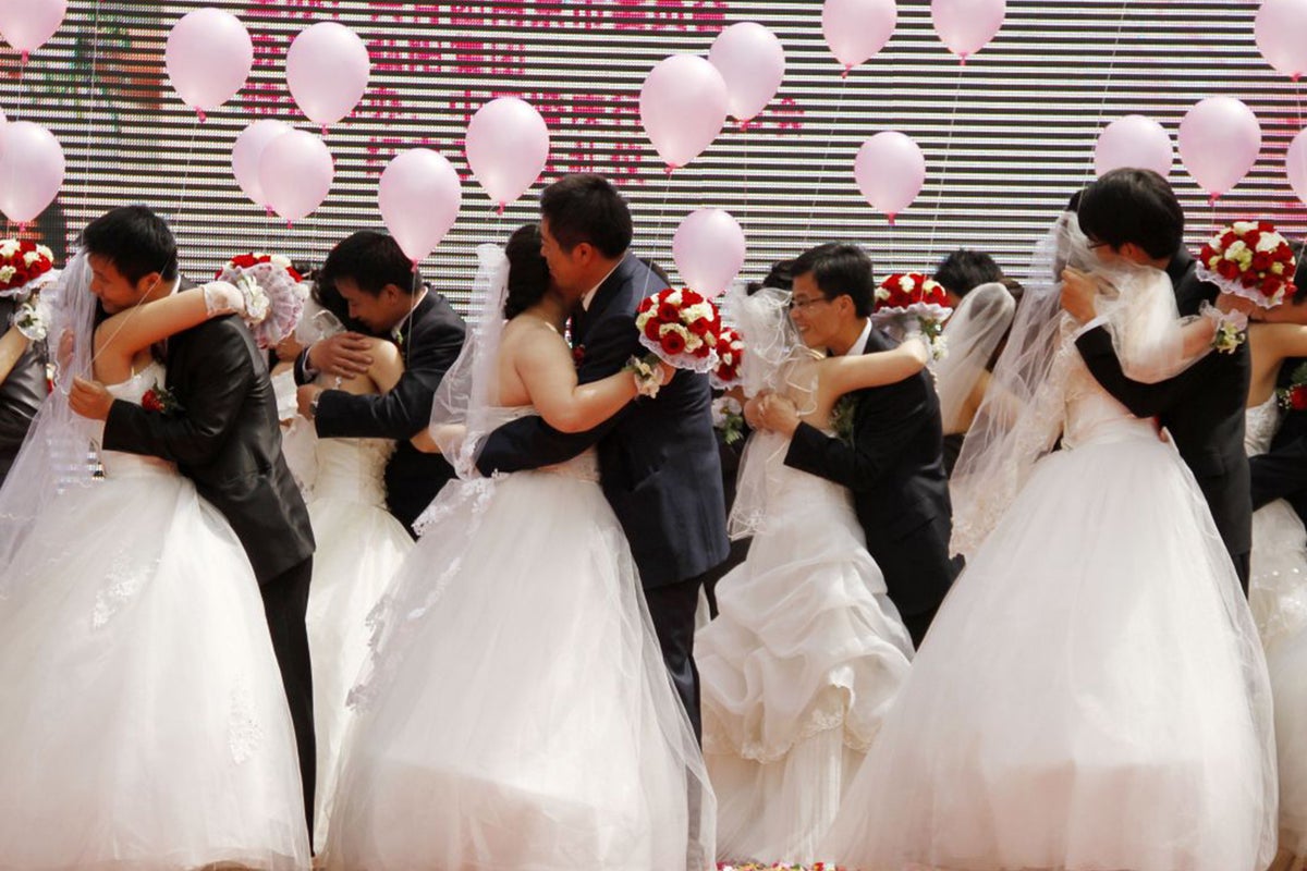 The sham marriage app helping China’s gay community fool society by ...