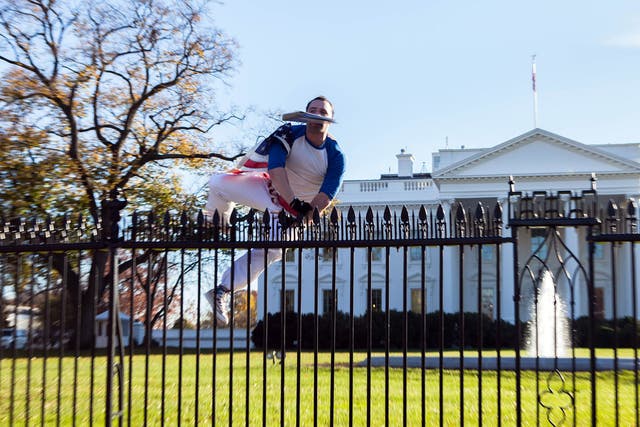 The man jumps the fence at the White House on Thanksgiving Day
