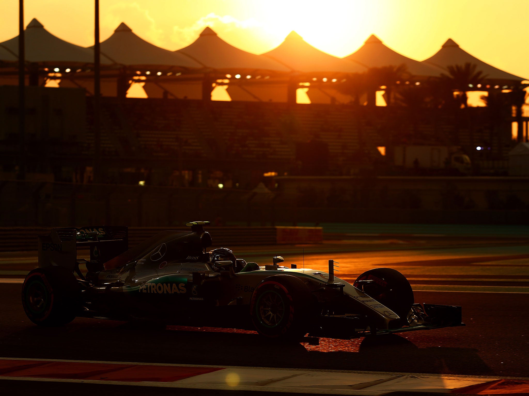 Nico Rosberg set the fastest time with his final lap as the sun set