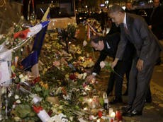 President Obama visits Bataclan to honour Paris terror victims