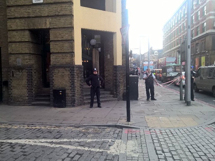 Police have been called to Tooley Street following reports of a "suspicious item"