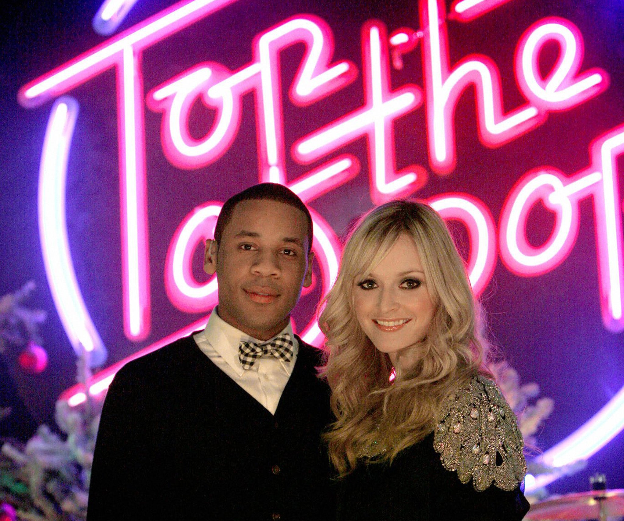 Reggie Yates and Fearne Cotton presenting Top of the Pops