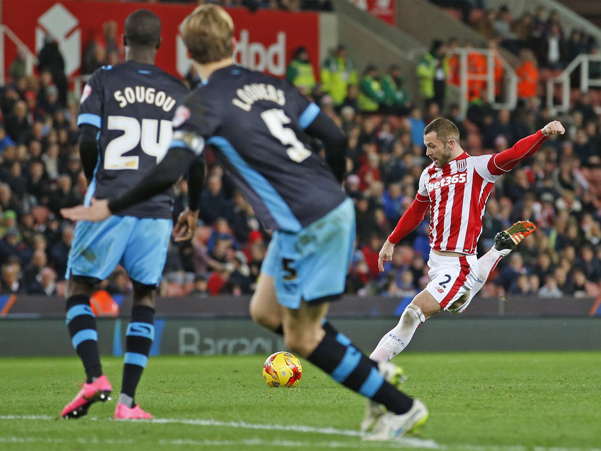 Phil Bardsley scores for Stoke from a free-kick