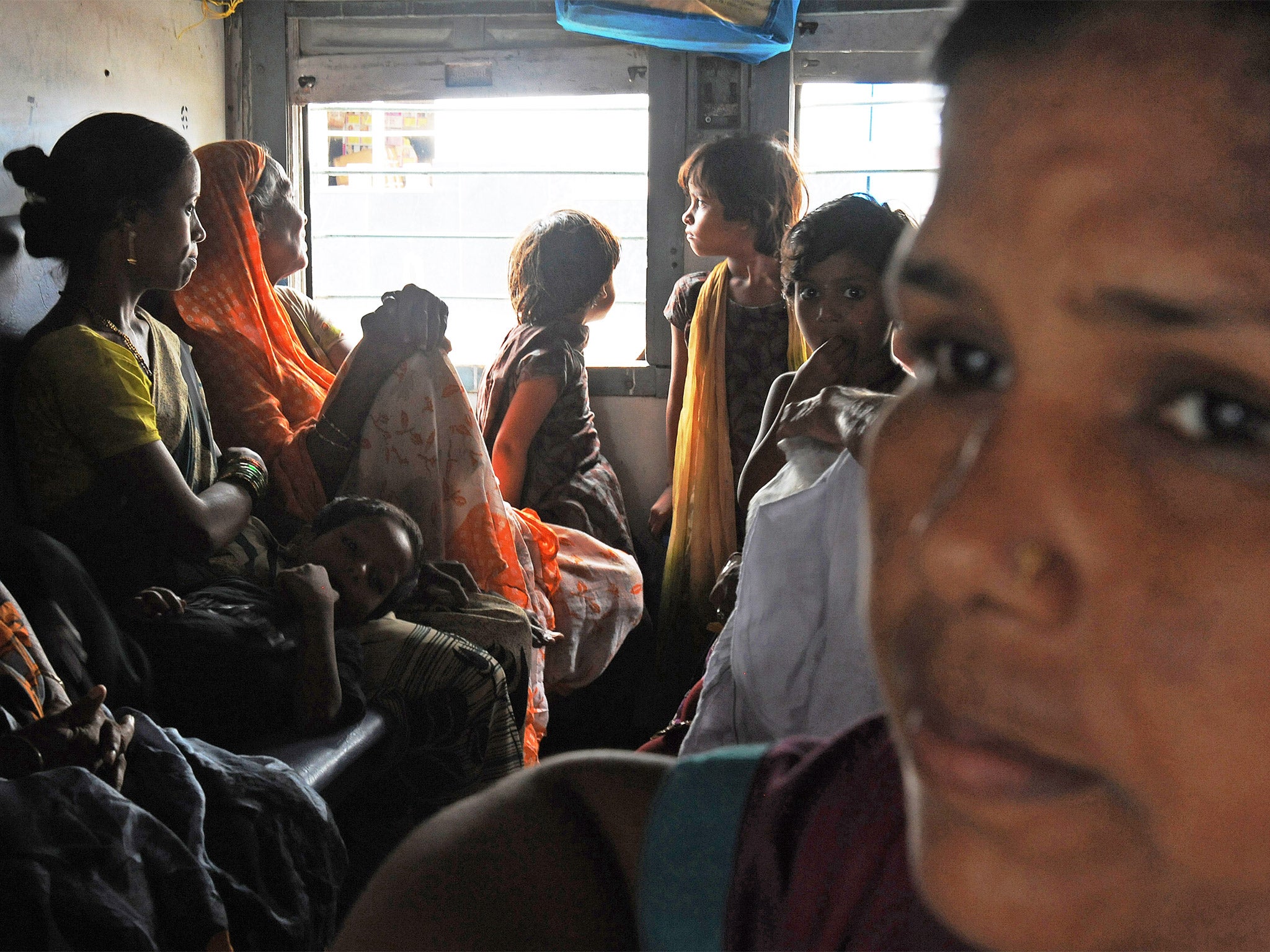 Delhi's same-sex carriages: The ladies' compartment is a public space ...