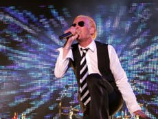 Scott Weiland: Troubled frontman with Stone Temple Pilots