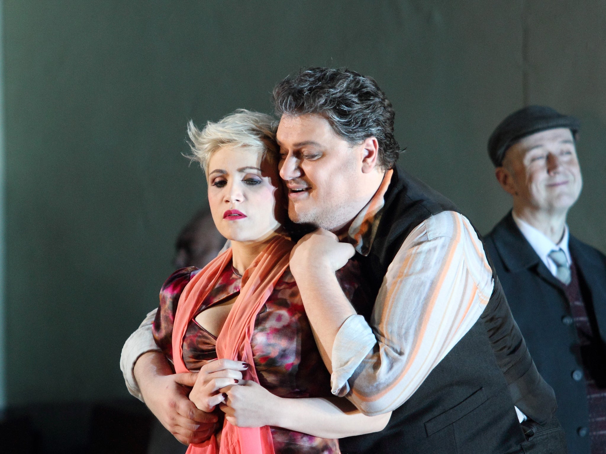 Carmen Giannattasio as Nedda and Antonenko as Canio in 'Pagliacci'