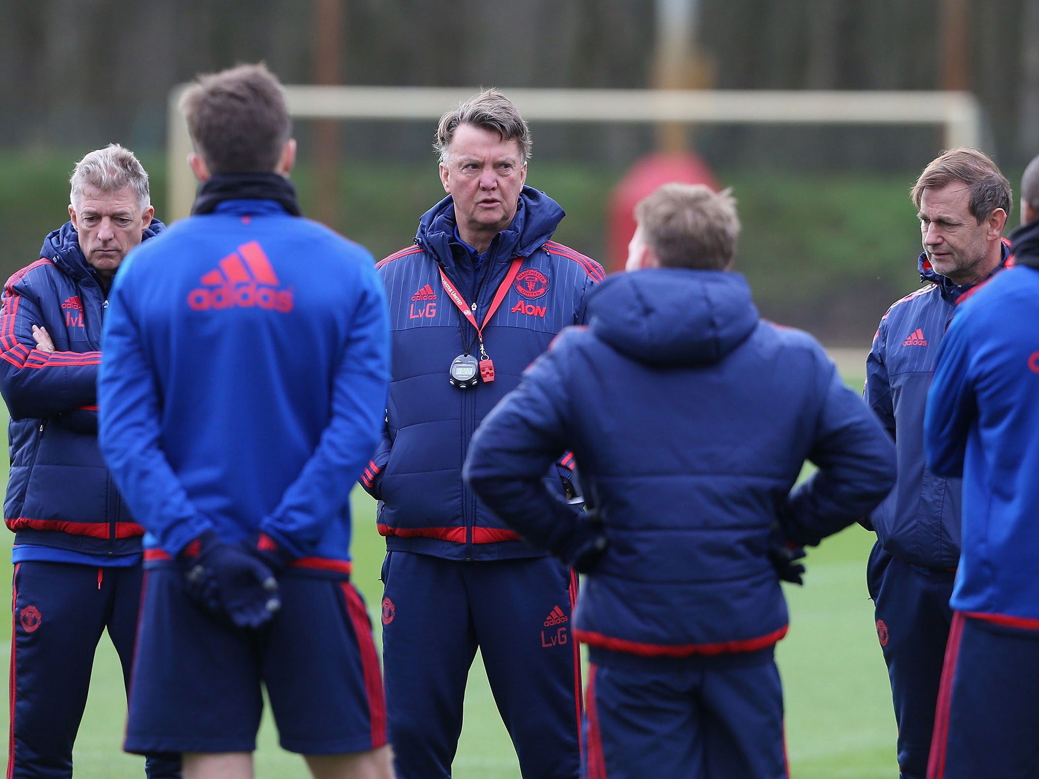 Louis van Gaal will walk out on Manchester United if he loses the dressing room's support