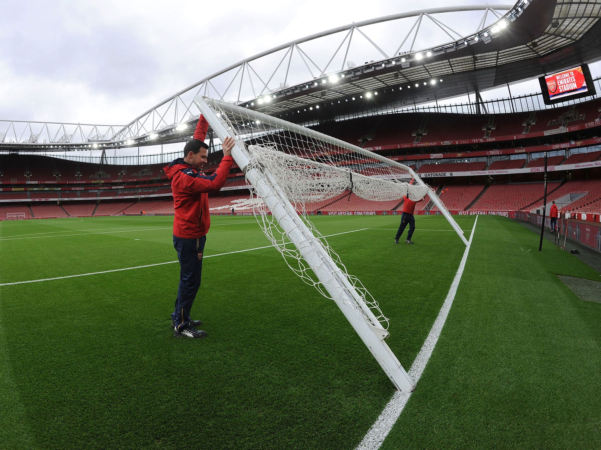 Final preparations are carried out at the Emirates ahead of Arsenal vs Sunderland