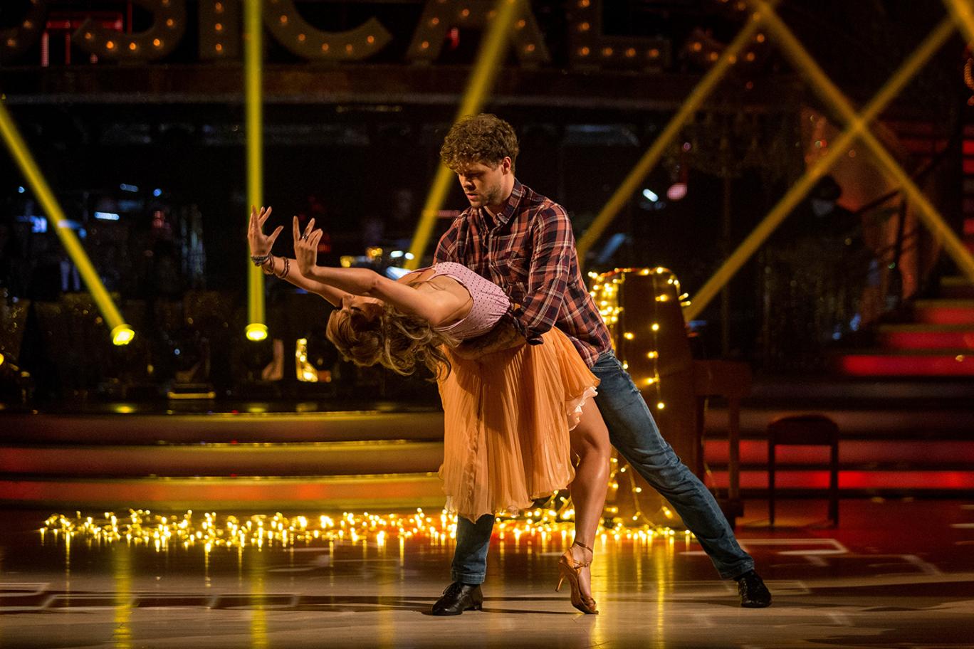 Jay McGuiness' rumba to 'Falling Slowly' from Once