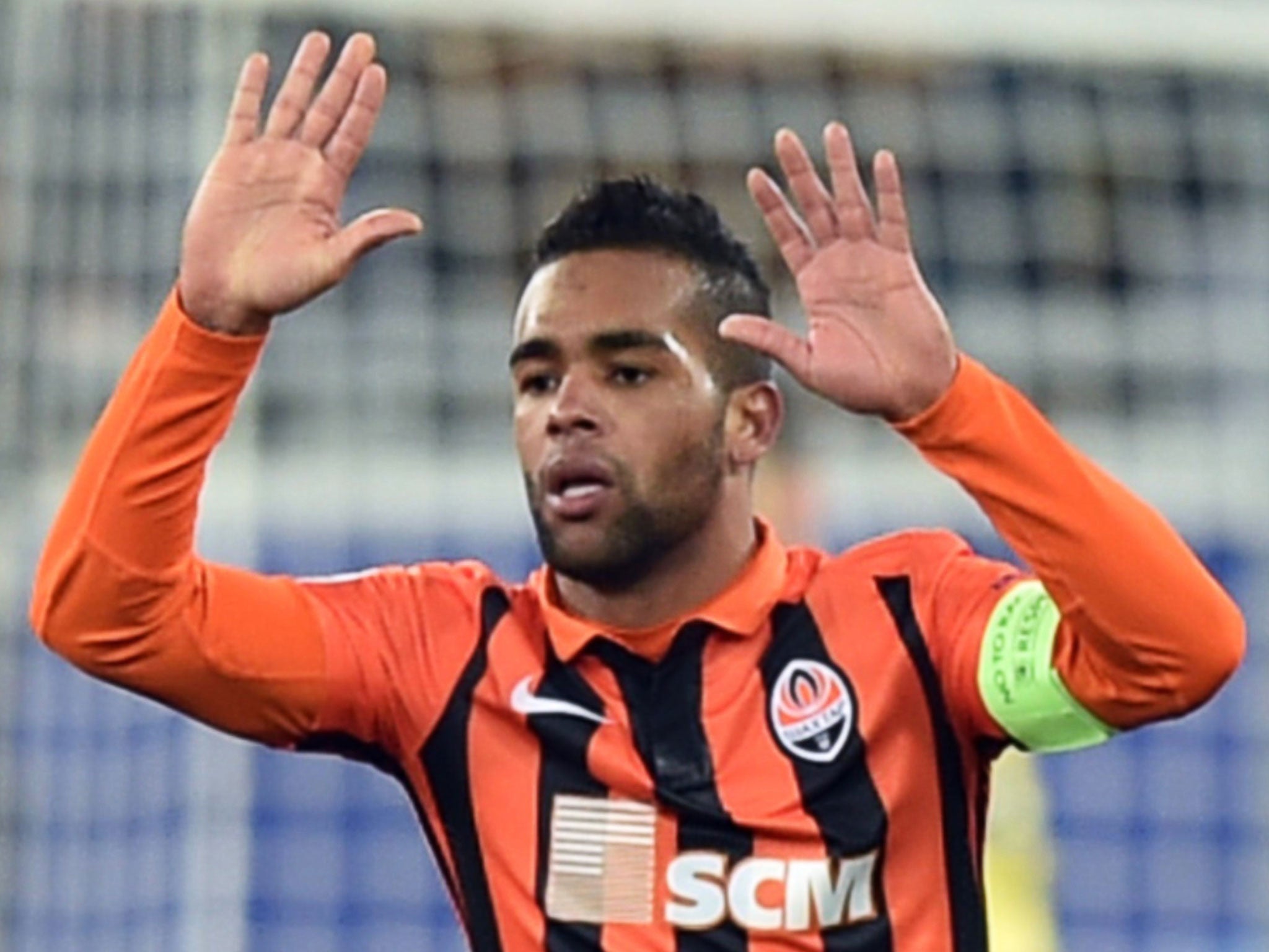 Alex Teixeira is happy with Chelsea's interest