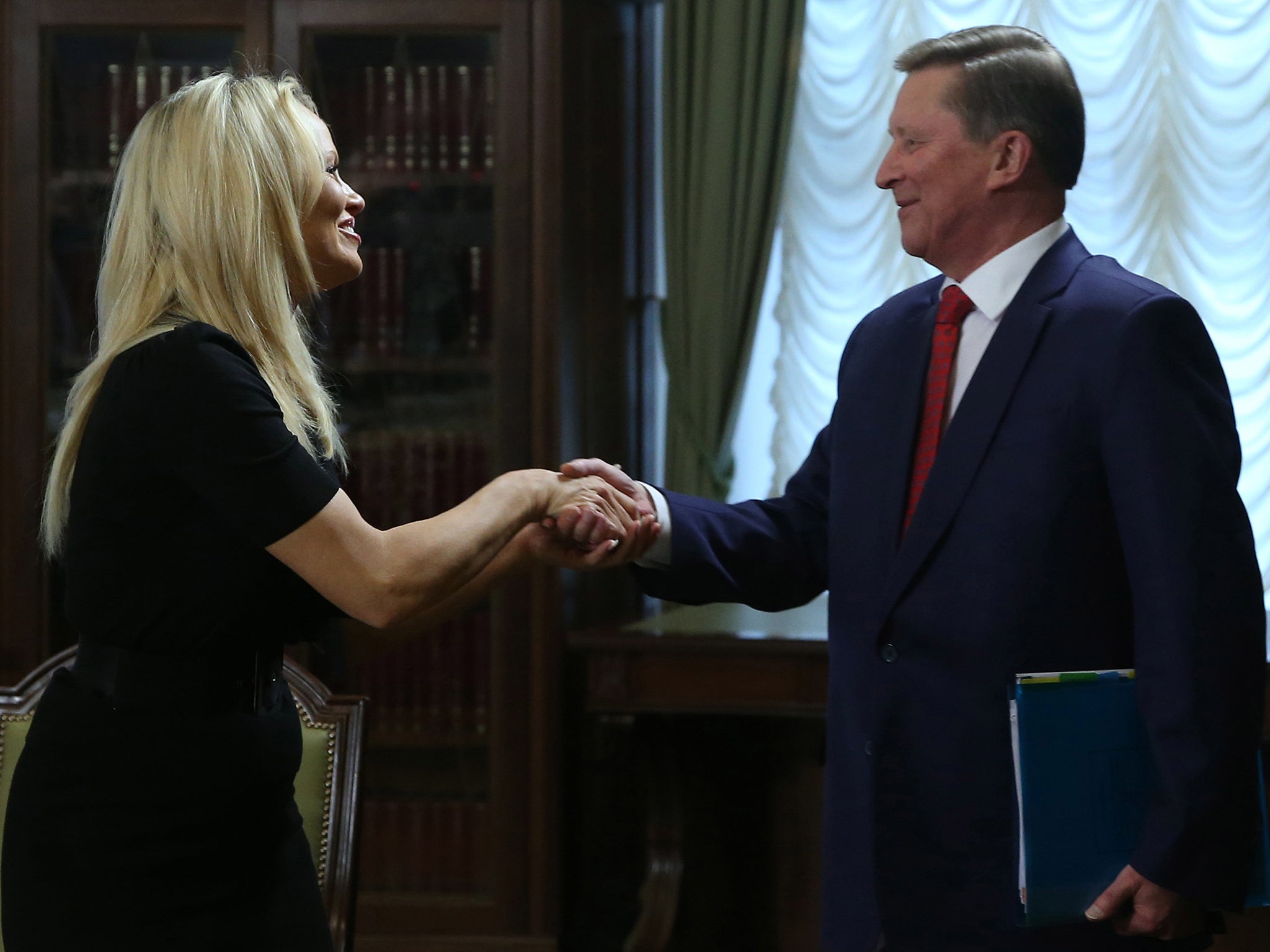 Pamela Anderson meets Vladimir Putin's chief of staff and urges Russia to  do more to protect wildlife | The Independent | The Independent