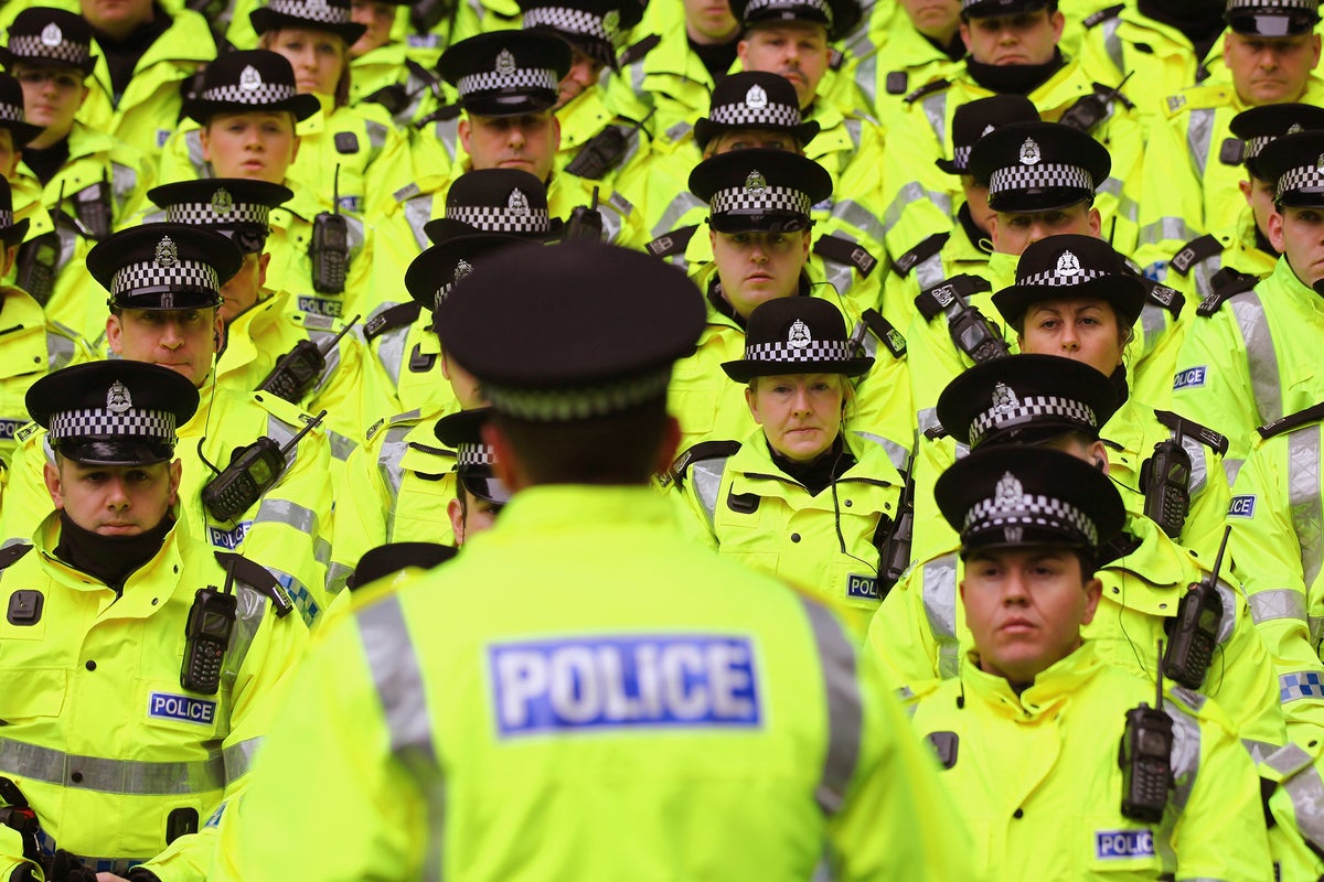 'Unacceptable' lack of diversity in senior police ranks suggests ...